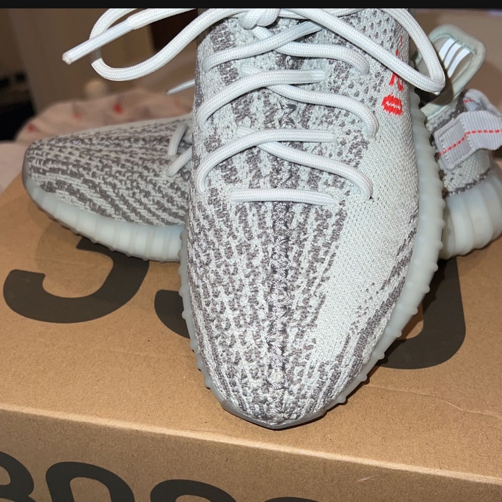 YEEZY BOOST 350 MADE BY ADIDAS